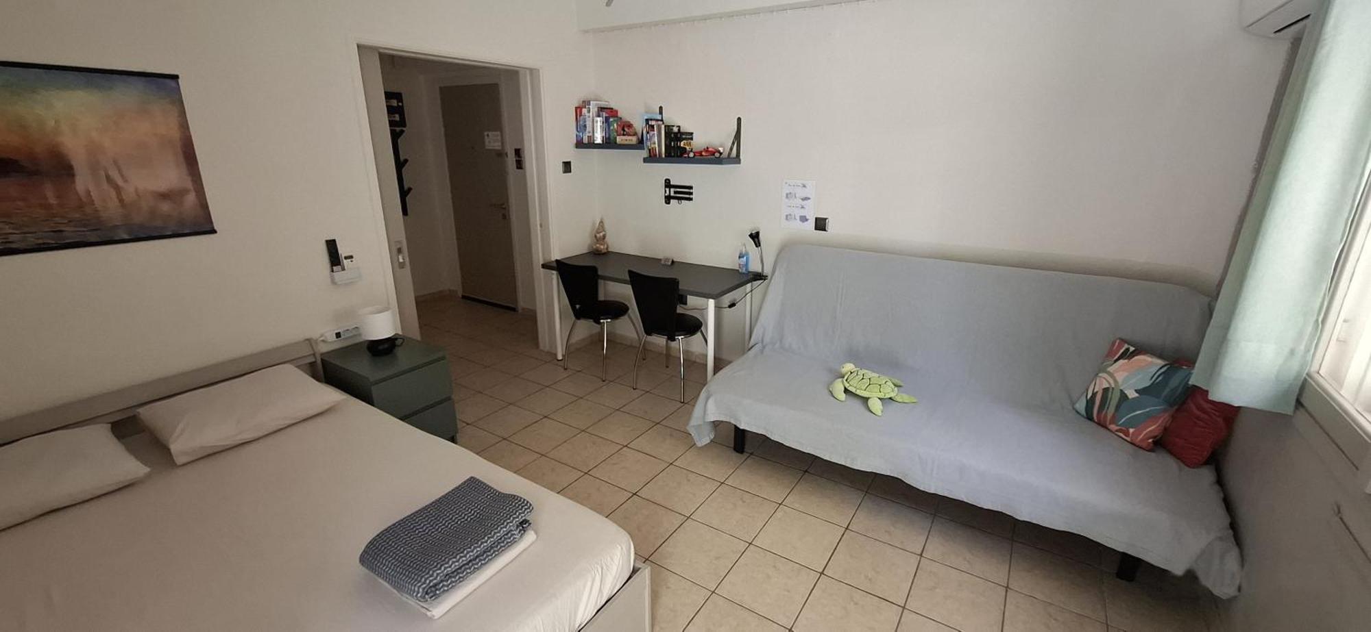 ראפינה Honeybee4 - Cozy Studio Close To The Port, Airport & Athens מראה חיצוני תמונה