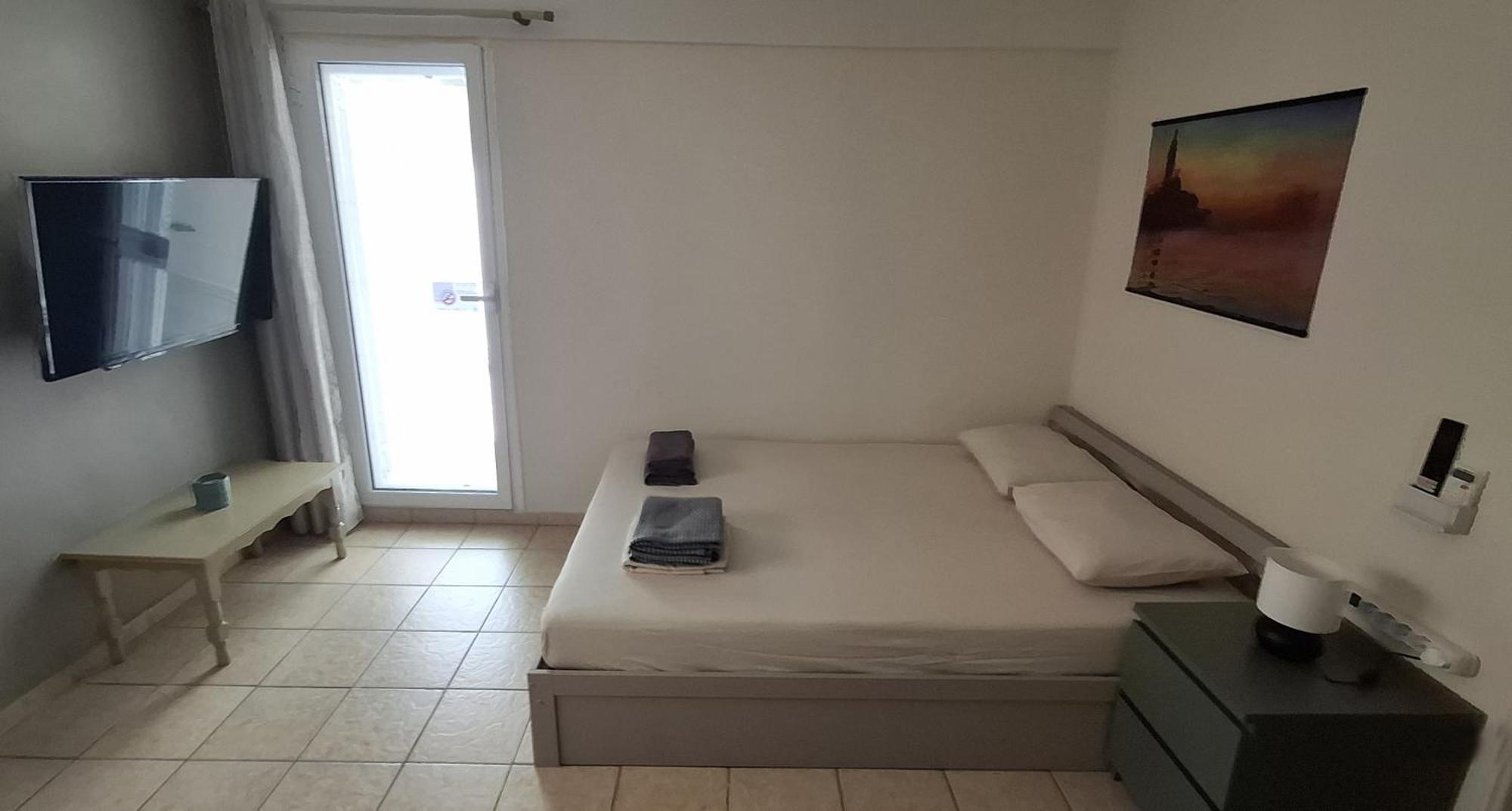 ראפינה Honeybee4 - Cozy Studio Close To The Port, Airport & Athens מראה חיצוני תמונה